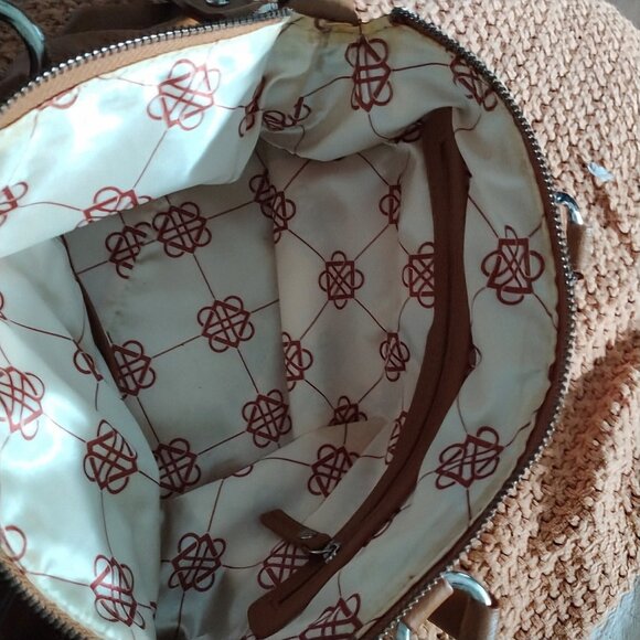 THE PIAZZO COLLECTION Piazza Pebble Grain Leather Multi-Compartment Top Zip Tan - Picture 4 of 5